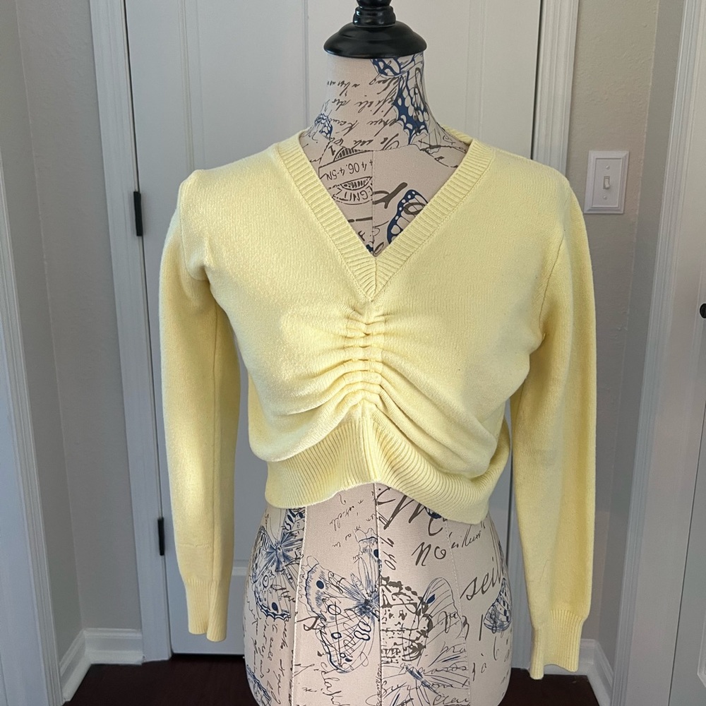 Cropped Long-sleeve